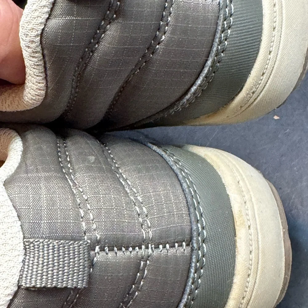 OshKosh Bgosh shoes have
